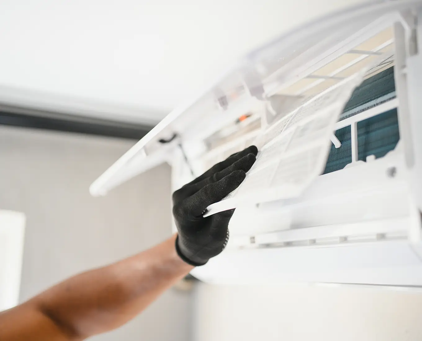 air conditioner repair service for both duct and ductless air conditioning systems in O'Fallon IL